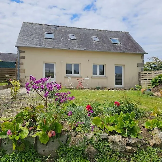 Maison Bretonne Renovee Proche Bourg Et Plages Plouguerneau